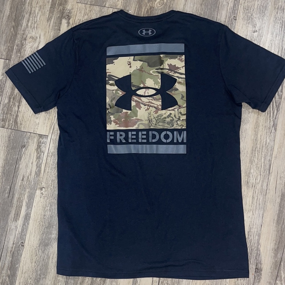 ❗️FINAL SALE❗️Men’s Under Armour Tee
